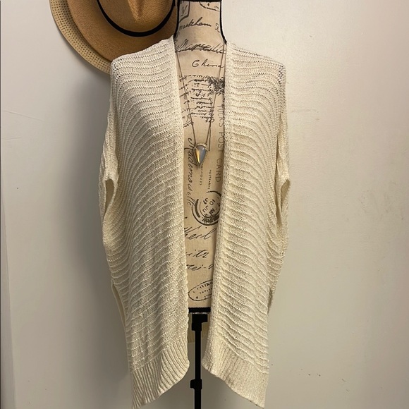 Forever 21 | Women’s Cozy Cream Knit Sweater Size Small - Picture 1 of 6